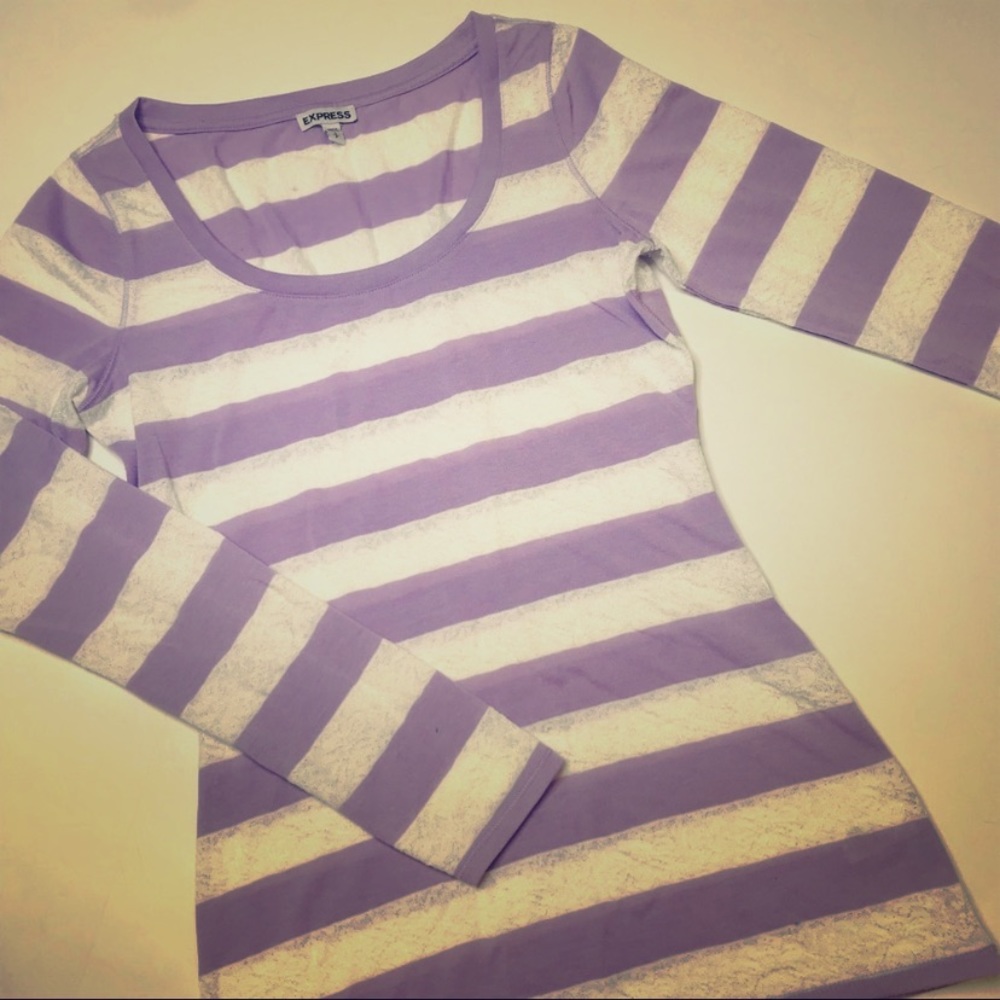 Express Lavender & Lace Top - perfect condition!